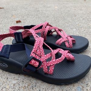 CHACOS SIZE 8